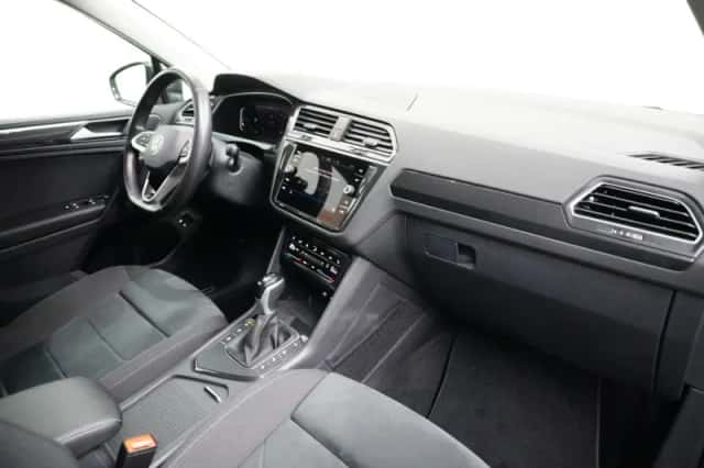 Volkswagen Tiguan (2022) thumbnail 15