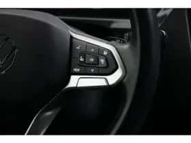 Volkswagen Tiguan (2022) thumbnail 16