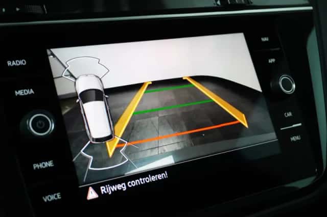Volkswagen Tiguan (2022) thumbnail 27