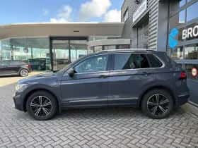 Volkswagen Tiguan (2022) thumbnail 6