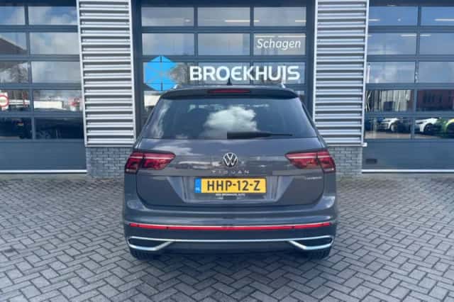 Volkswagen Tiguan (2022) thumbnail 8