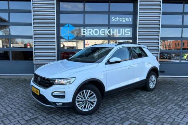 Volkswagen T-Roc (2021) thumbnail 1