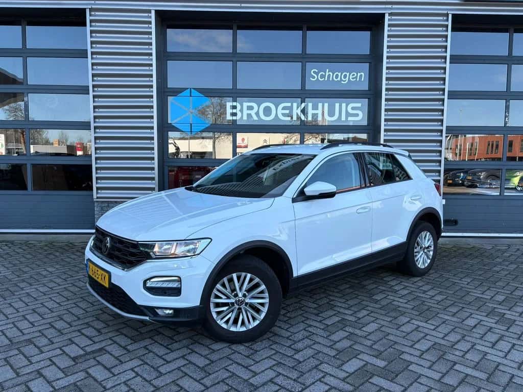 Volkswagen T-Roc (2021) — foto 1