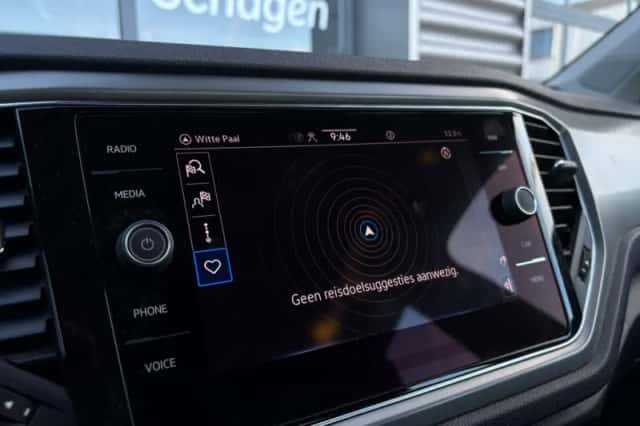 Volkswagen T-Roc (2021) thumbnail 23