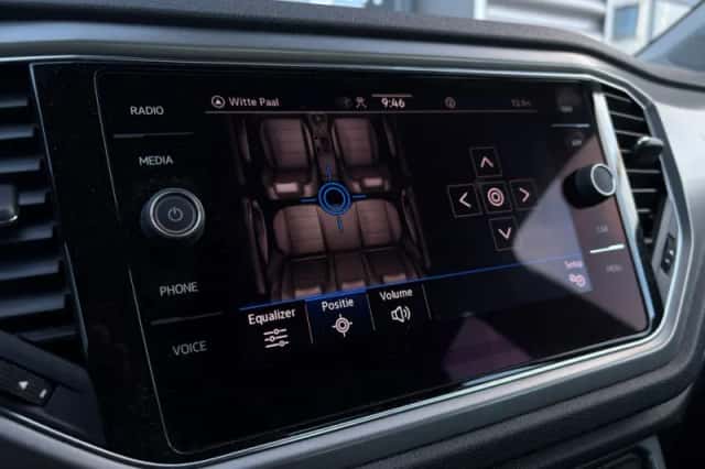 Volkswagen T-Roc (2021) thumbnail 30