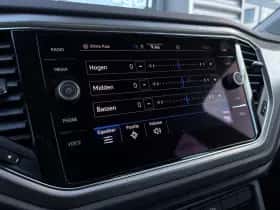 Volkswagen T-Roc (2021) thumbnail 31