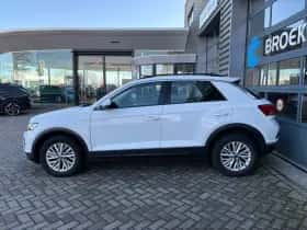 Volkswagen T-Roc (2021) thumbnail 6
