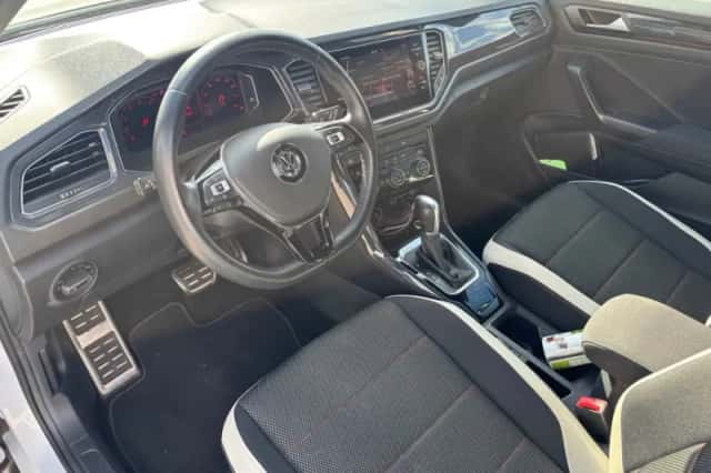 Volkswagen T-Roc (2018) thumbnail 12