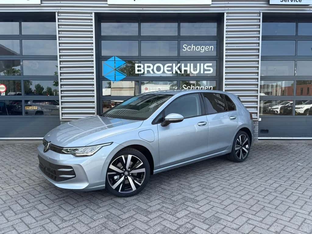 Volkswagen Golf (2026) — foto 1