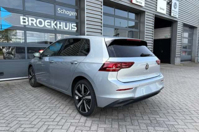 Volkswagen Golf (2026) thumbnail 6