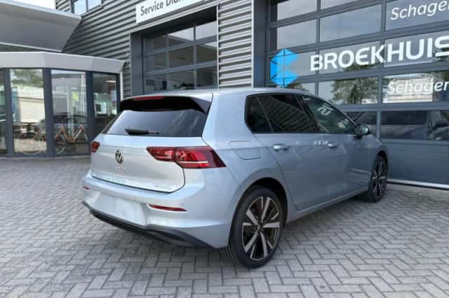 Volkswagen Golf (2026) thumbnail 8