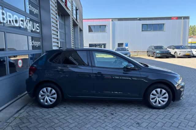 Volkswagen Polo (2021) thumbnail 5
