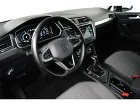 Volkswagen Tiguan (2022) thumbnail 23