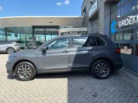 Volkswagen Tiguan (2022) thumbnail 6
