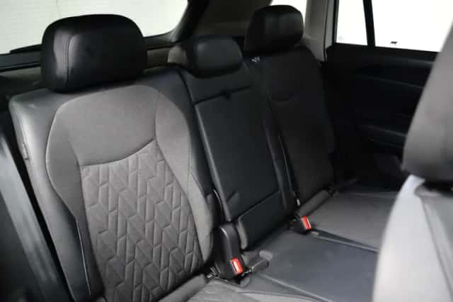 Volkswagen Tiguan (2025) thumbnail 18