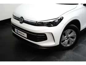 Volkswagen Tiguan (2025) thumbnail 4
