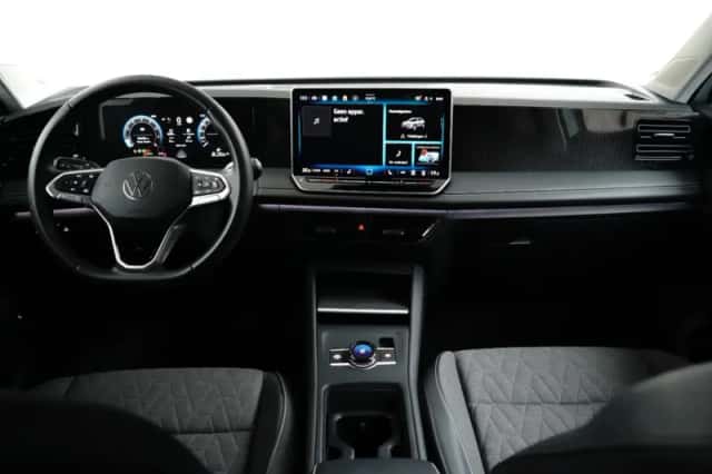 Volkswagen Tiguan (2025) thumbnail 8