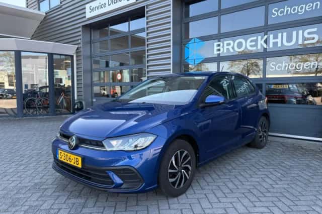 Volkswagen Polo (2023) thumbnail 2