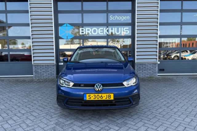 Volkswagen Polo (2023) thumbnail 3