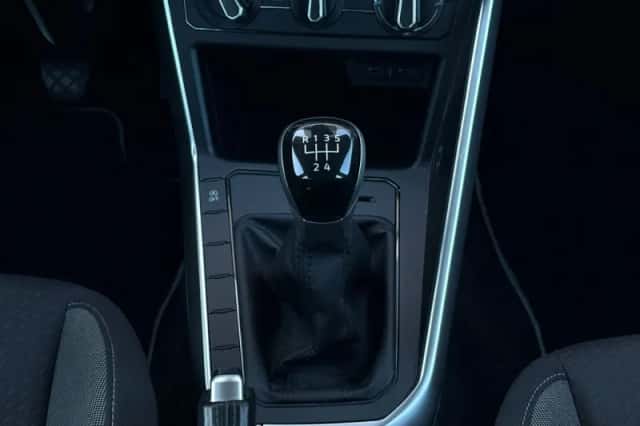 Volkswagen Polo (2023) thumbnail 22