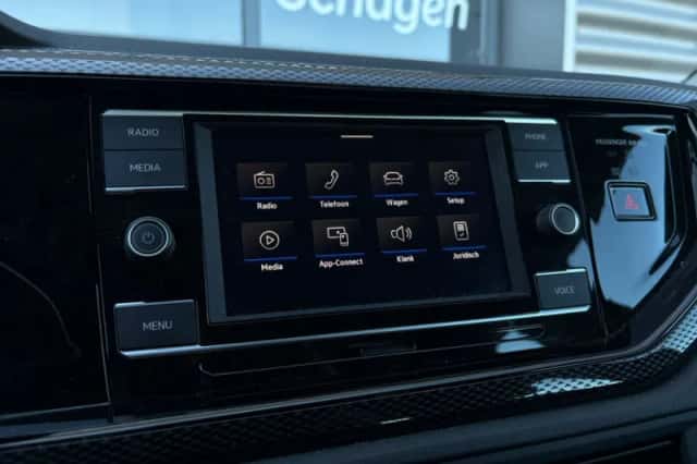 Volkswagen Polo (2023) thumbnail 30
