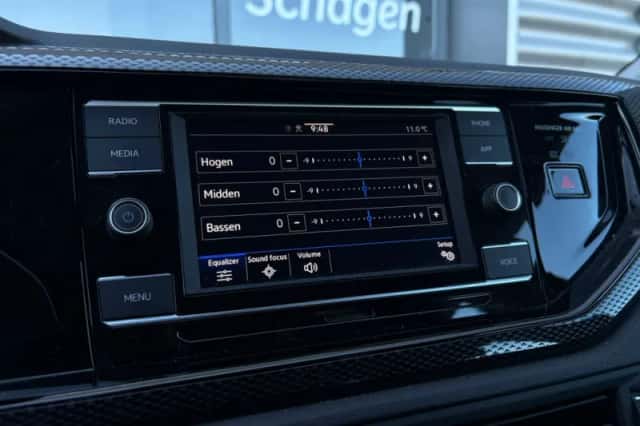 Volkswagen Polo (2023) thumbnail 32