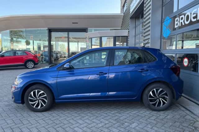 Volkswagen Polo (2023) thumbnail 6