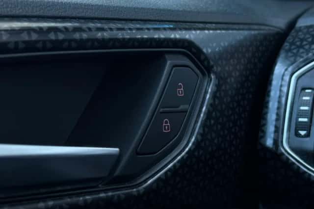 Volkswagen T-Cross (2021) thumbnail 20