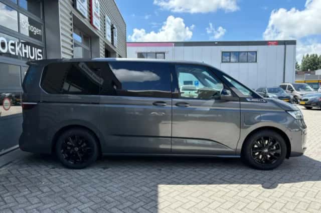 Volkswagen Multivan (2026) thumbnail 5