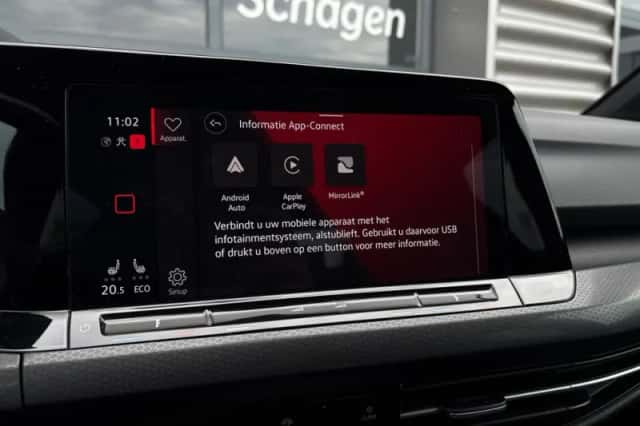 Volkswagen Golf (2021) thumbnail 22