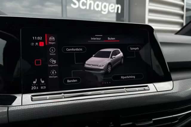 Volkswagen Golf (2021) thumbnail 23