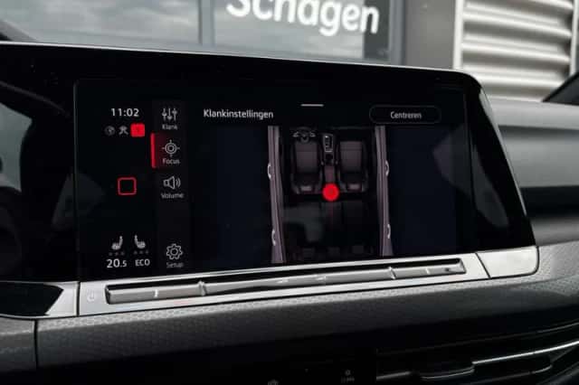 Volkswagen Golf (2021) thumbnail 29