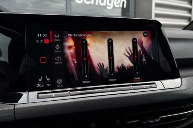 Volkswagen Golf (2021) thumbnail 40