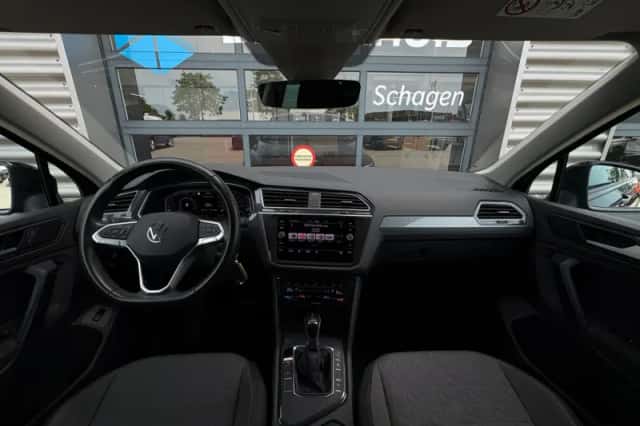 Volkswagen Tiguan (2022) thumbnail 11