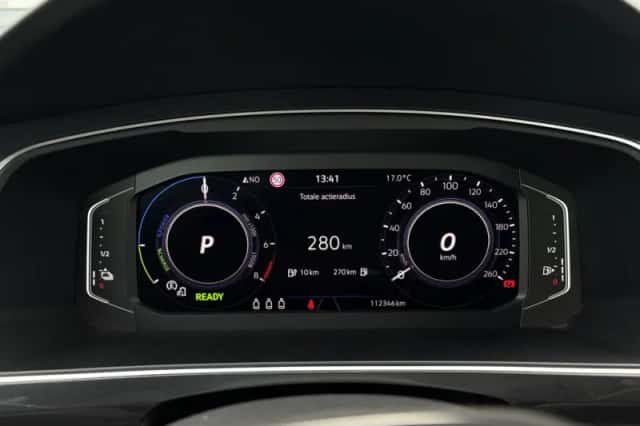 Volkswagen Tiguan (2022) thumbnail 12
