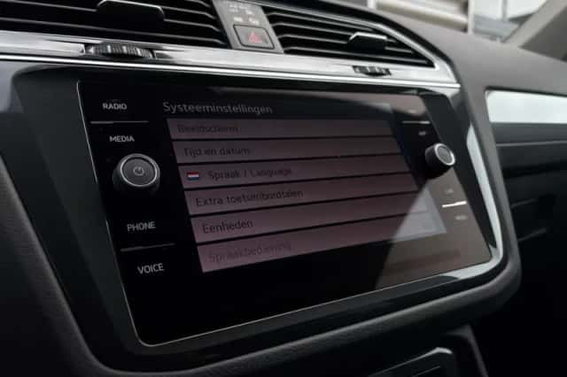 Volkswagen Tiguan (2022) thumbnail 32