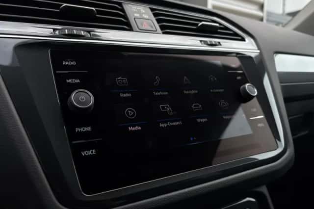 Volkswagen Tiguan (2022) thumbnail 36