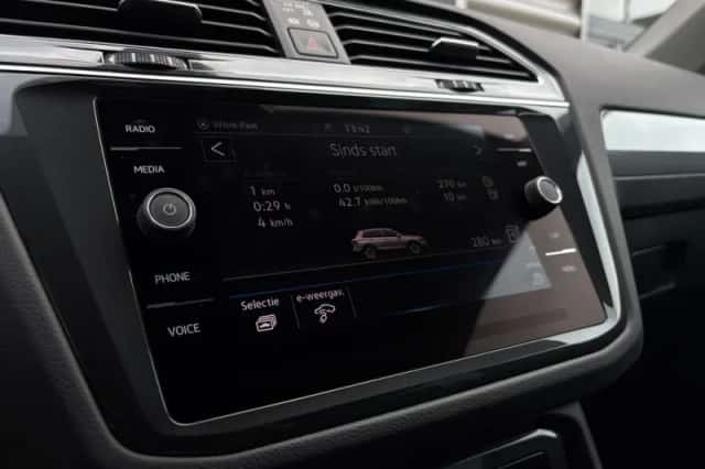 Volkswagen Tiguan (2022) thumbnail 37