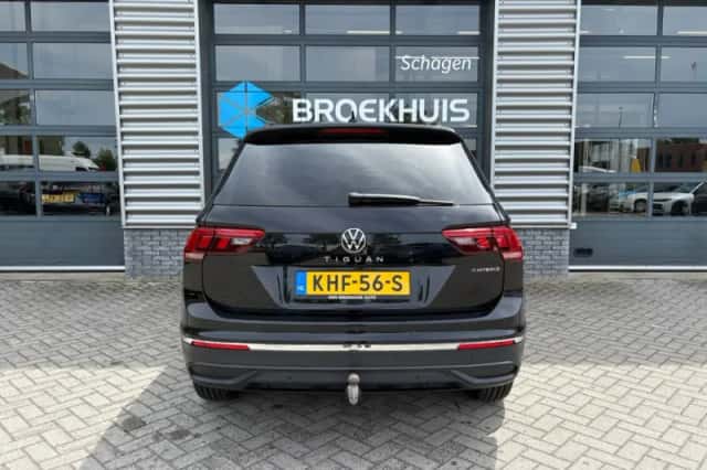 Volkswagen Tiguan (2022) thumbnail 8