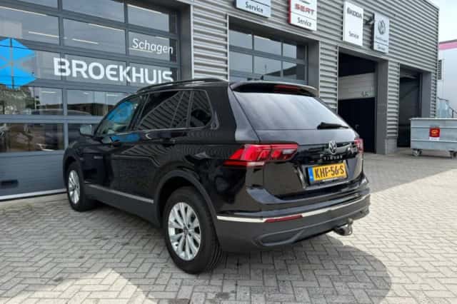 Volkswagen Tiguan (2022) thumbnail 9