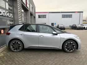 Volkswagen ID.3 (2023) thumbnail 5