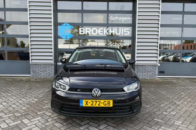 Volkswagen Polo (2023) thumbnail 3