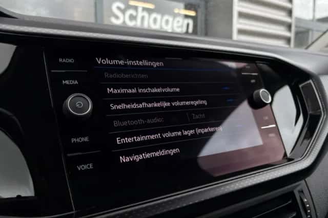 Volkswagen T-Cross (2021) thumbnail 24