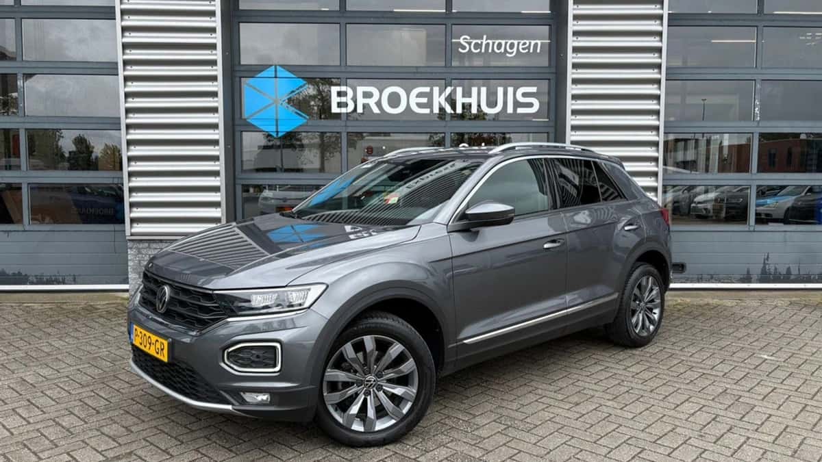 Volkswagen T-Roc (2022) — foto 1