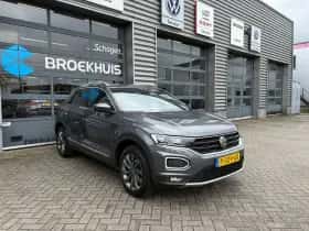 Volkswagen T-Roc (2022) thumbnail 4