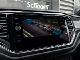 Volkswagen T-Roc (2022) thumbnail 35