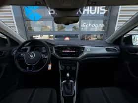 Volkswagen T-Roc (2021) thumbnail 33