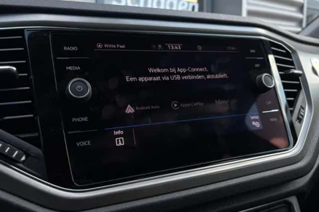 Volkswagen T-Roc (2021) thumbnail 37