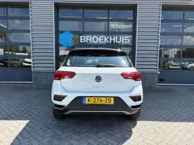 Volkswagen T-Roc (2021) thumbnail 8