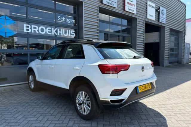 Volkswagen T-Roc (2021) thumbnail 9